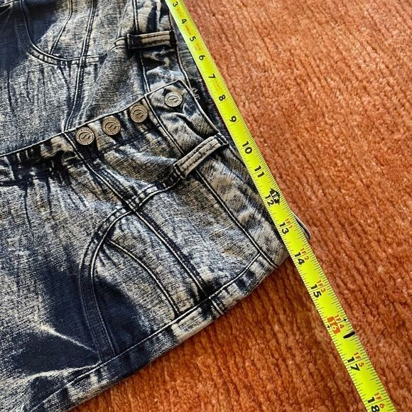 Classic Acid Wash High Waist  destroyed Jeans - Picture 3 of 11